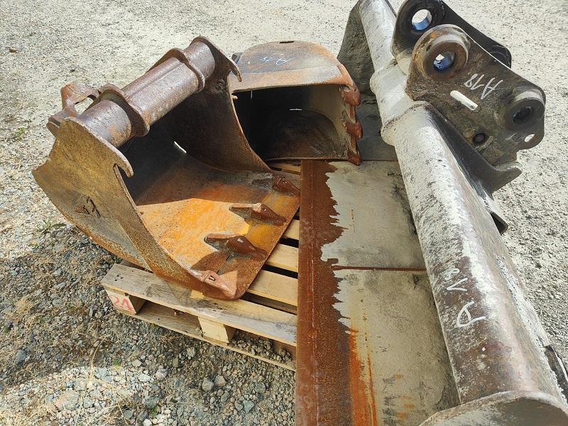 Mini pelle Kubota U25-3 avec accessoire – Image 12