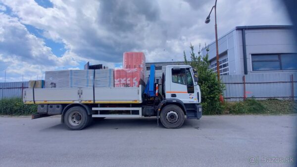 Camion Iveco EuroCargo avec Bras Hydrauliques – Image 13