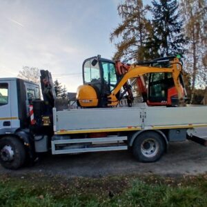 Camion Iveco EuroCargo avec Bras Hydrauliques