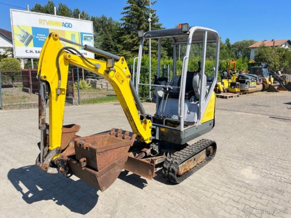 Mini pelle Wacker Neuson 1404 avec 3 godets