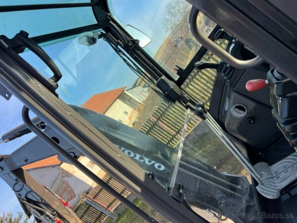 Mini pelle Volvo ECR25D + 3 godets – Image 15