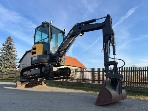 Mini pelle Volvo ECR25D + 3 godets – Image 8
