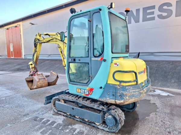 Mini pelle Yanmar B25V + 3 godets – Image 3