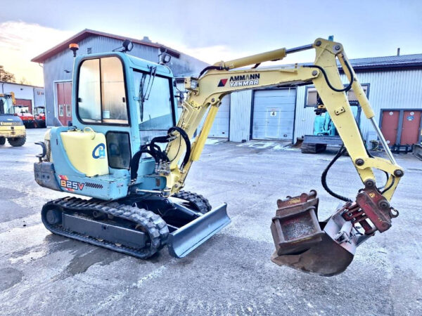 Mini pelle Yanmar B25V + 3 godets – Image 7