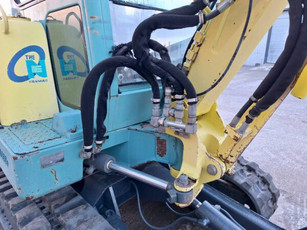 Mini pelle Yanmar B25V + 3 godets – Image 10
