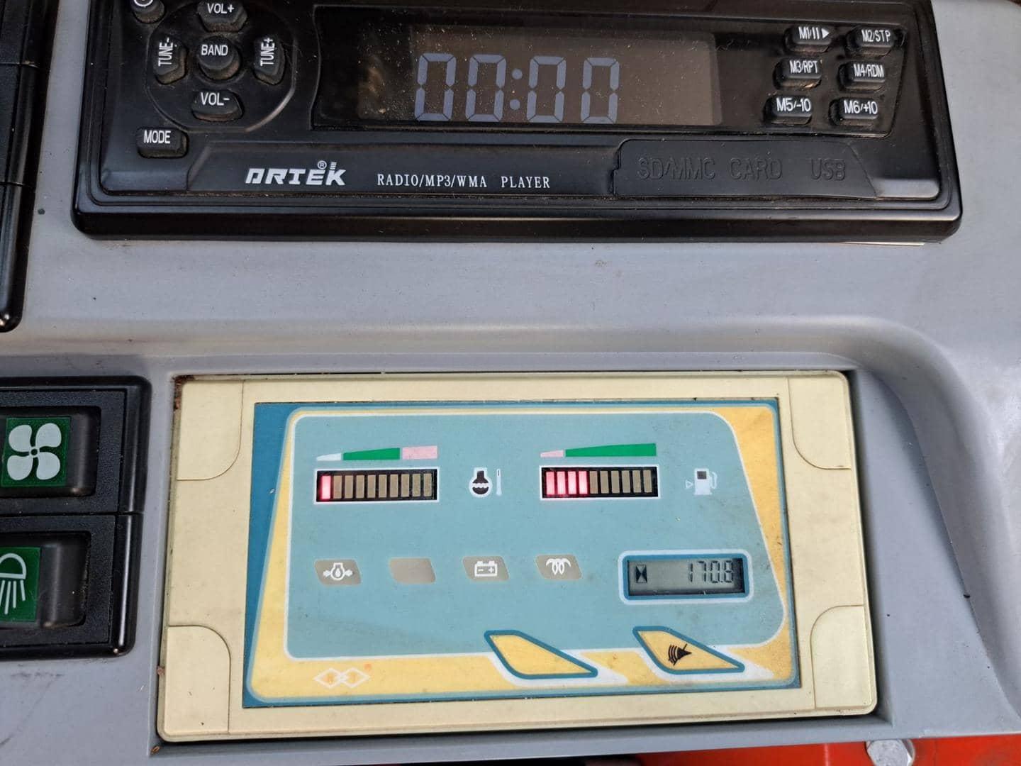 Kubota ER18 avec accessoires – Image 3