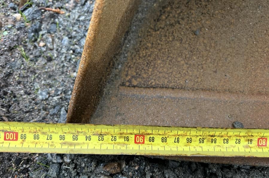 Mini pelle Bobcat E16 avec 4 godets – Image 15