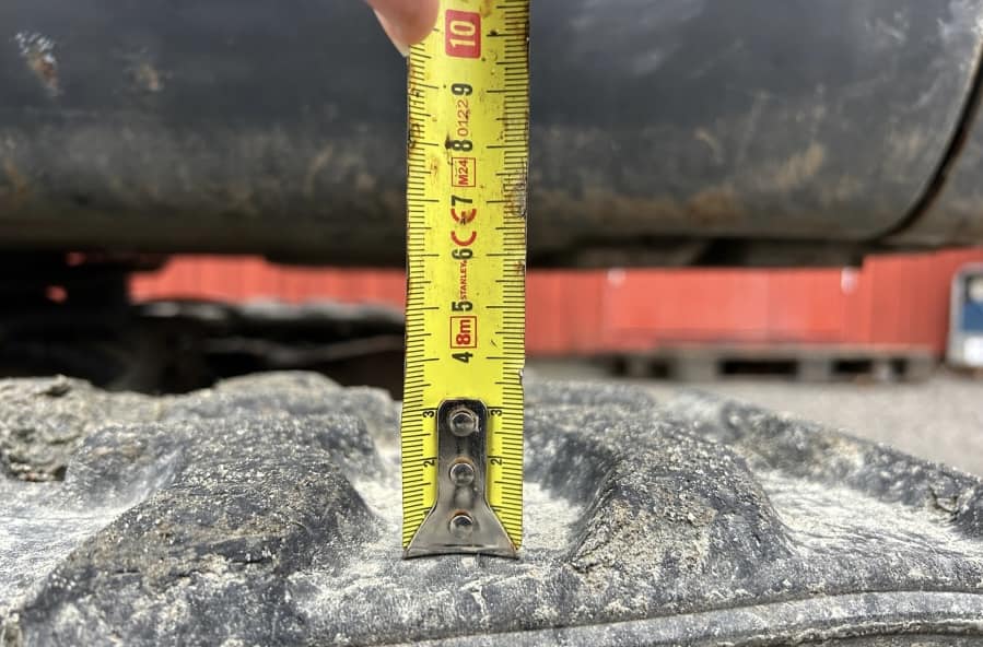 Mini pelle Bobcat E16 avec 4 godets – Image 24