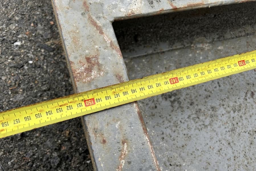 Mini pelle Bobcat E16 avec 4 godets – Image 27