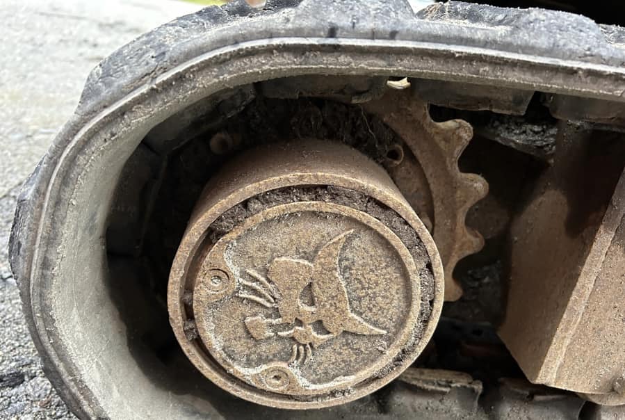 Mini pelle Bobcat E16 avec 4 godets – Image 47