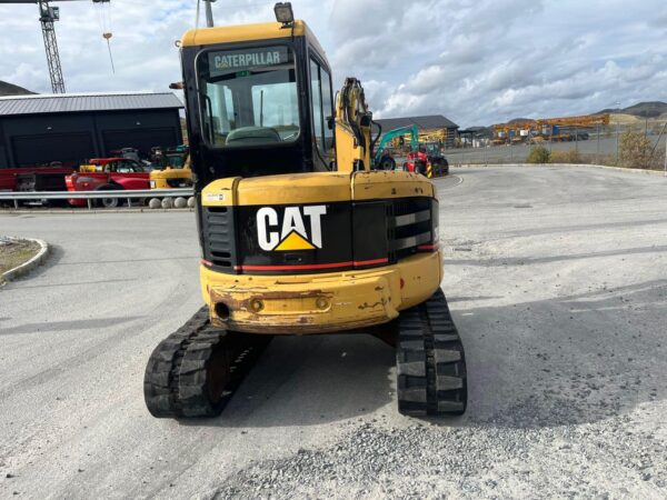 Mini pelle Caterpillar 304CR avec rotortilt  et 3 godets – Image 27