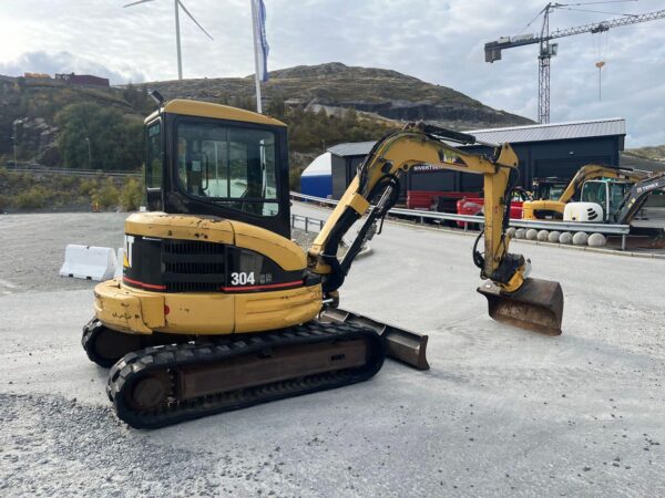 Mini pelle Caterpillar 304CR avec rotortilt  et 3 godets – Image 28