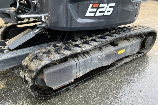 Mini pelle Bobcat E26 avec 3 godets – Image 50