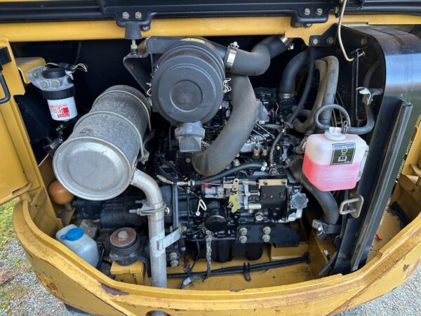 Mini-pelle Caterpillar 302.5C avec 3 godets – Image 17
