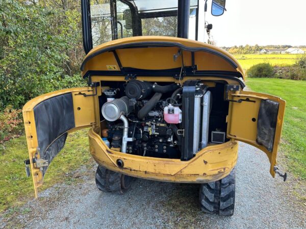 Mini-pelle Caterpillar 302.5C avec 3 godets – Image 21
