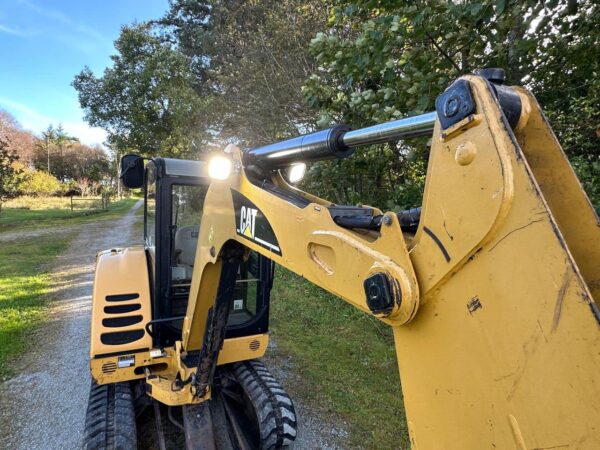 Mini-pelle Caterpillar 302.5C avec 3 godets – Image 29