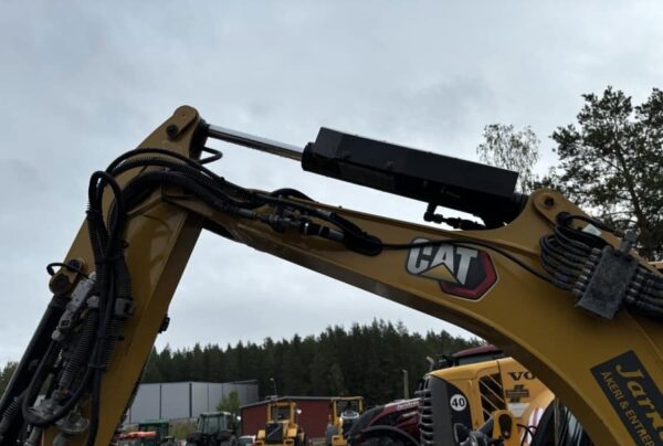Mini pelle CAT 302CR avec engcon et remorque – Image 38