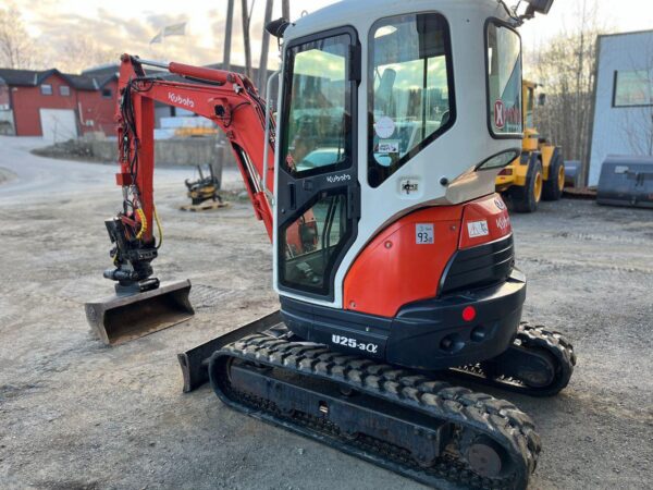Mini pelle Kubota U25-3EU avec  Remorque – Image 7