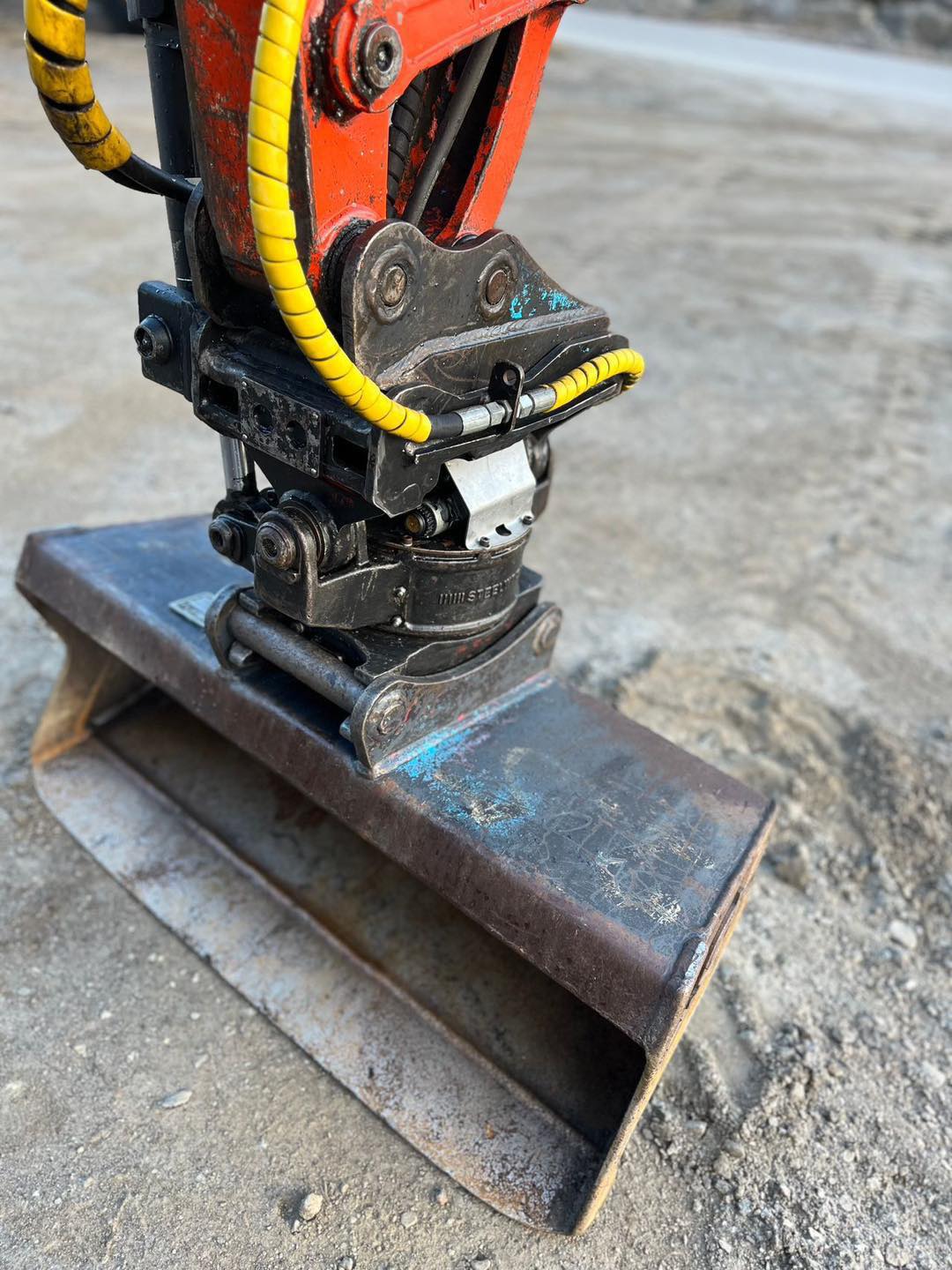 Mini pelle Kubota U25-3EU avec Remorque – Image 18