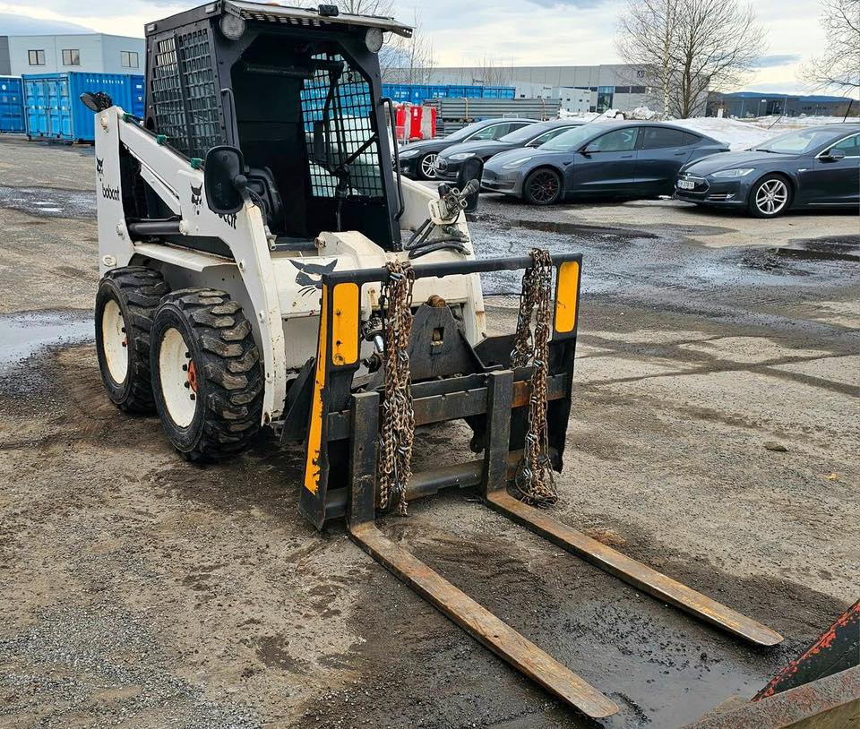 Chargeuse Bobcat 753 avec les accessoires – Image 8