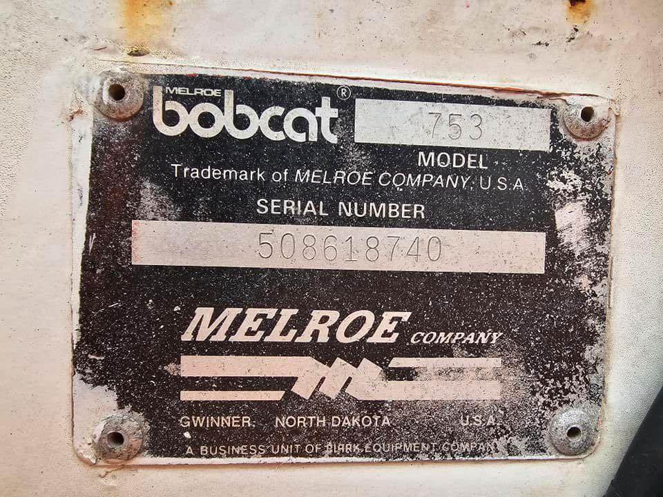 Chargeuse Bobcat 753 avec les accessoires – Image 9