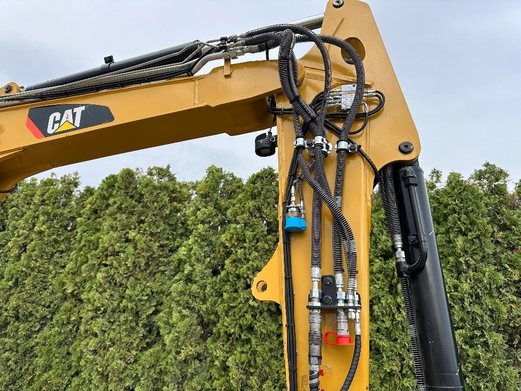 Mini pelle Caterpillar 305.5 E2 CR avec Accessoires – Image 10