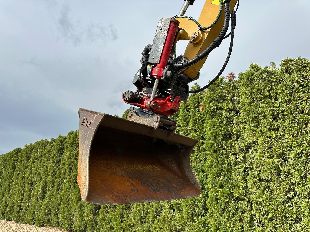 Mini pelle Caterpillar 305.5 E2 CR avec Accessoires – Image 19