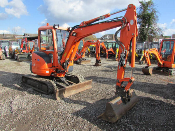 Mini pelle Kubota U 35-3