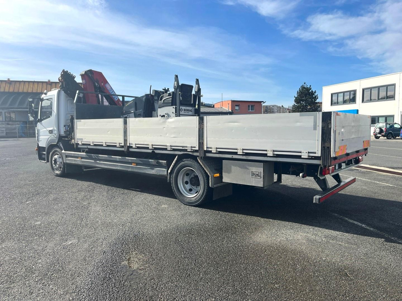 Camion Mercedes Atego 1527 + Grue HMF 1120-K5 – Image 3