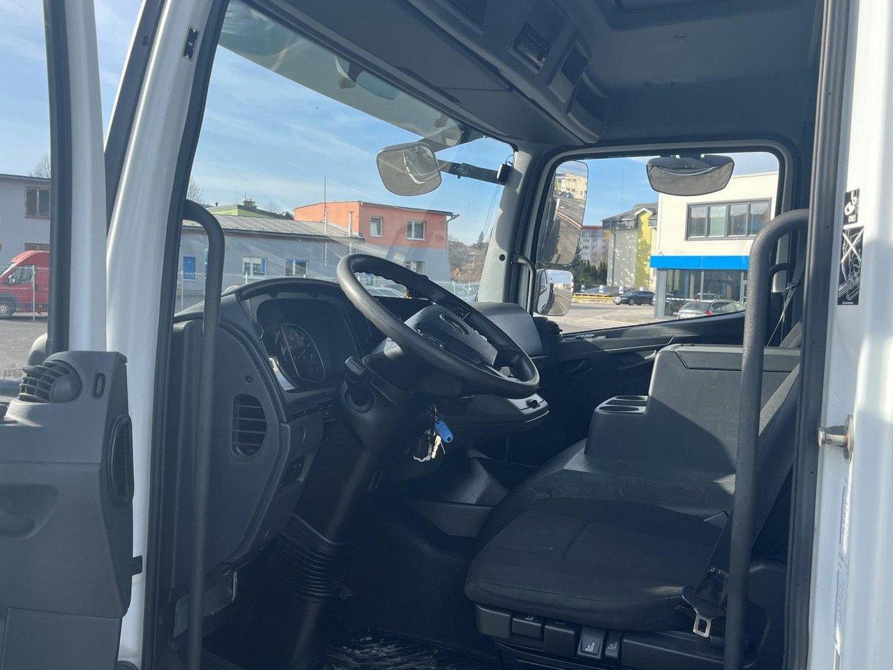 Camion Mercedes Atego 1527 + Grue HMF 1120-K5 – Image 12