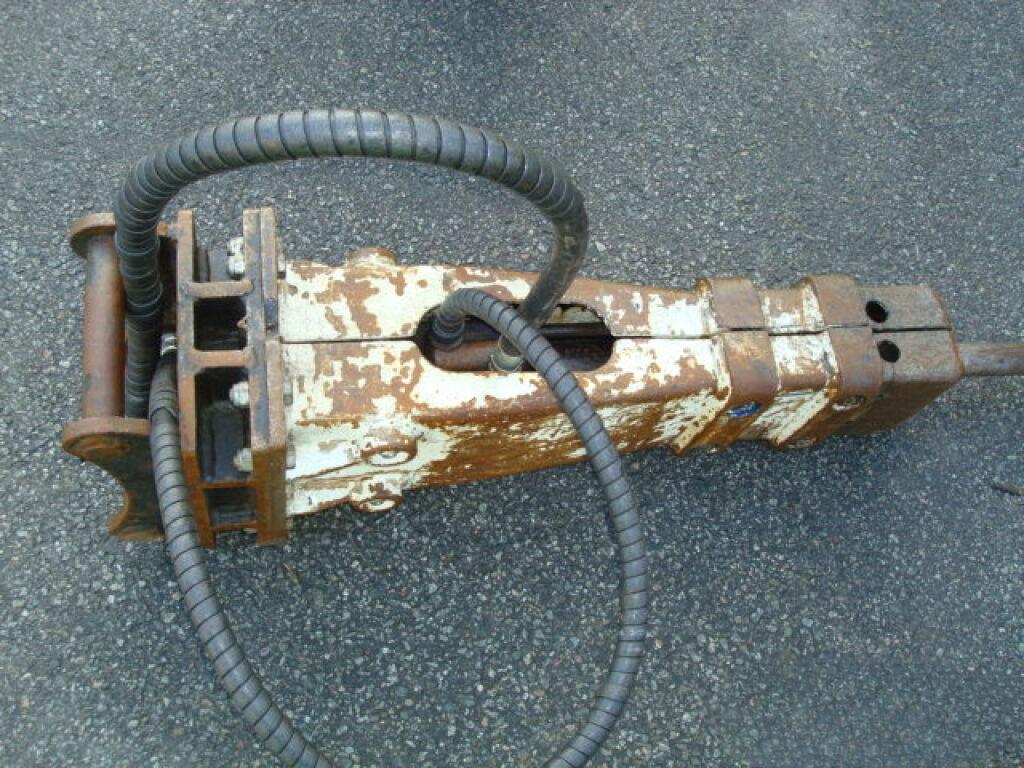 Mini pelle Kubota U25-3 avec accessoire – Image 11