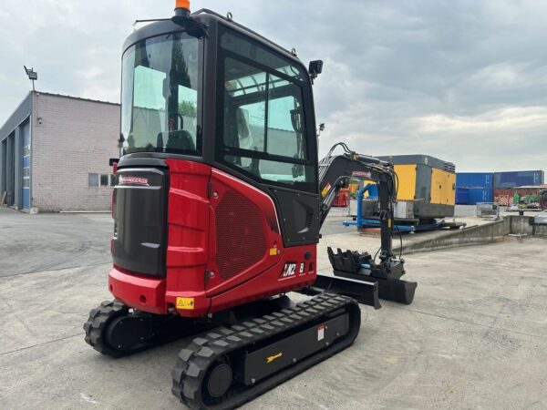 Mini pelle Rhinoceros XN28 avec accessoires – Image 10