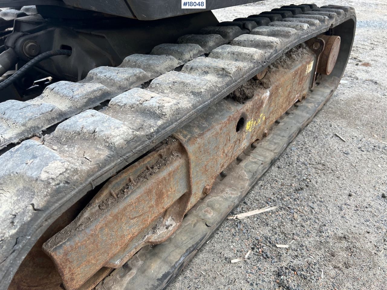 Mini pelle Volvo EC 27C avec 4 godets – Image 24