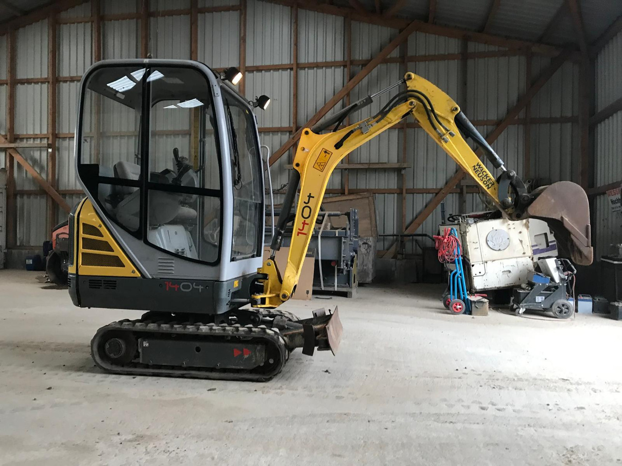 Mini-pelle Wacker Neuson 1404 avec 3 godets – Image 6