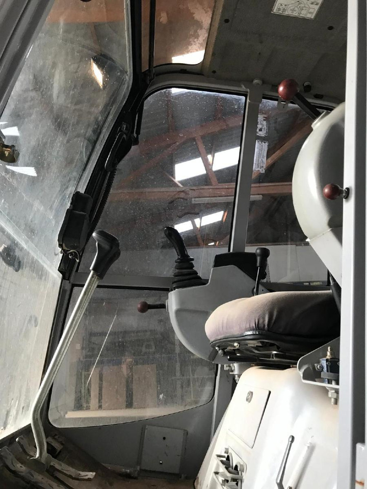 Mini-pelle Wacker Neuson 1404 avec 3 godets – Image 17