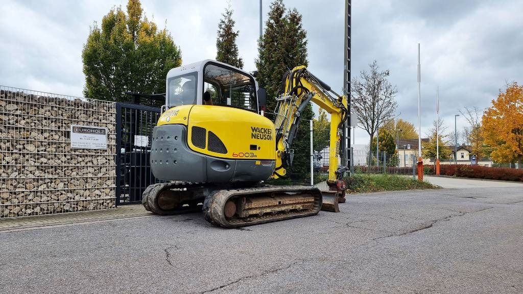 Mini pelle Wacker Neuson 6003 RD avec 3 godets – Image 12