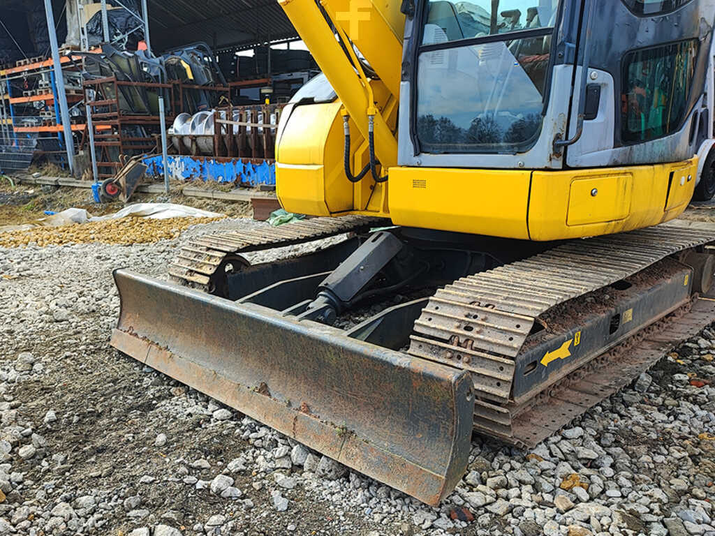Mini pelle Komatsu PC 78 US-6 avec 3 godets – Image 11