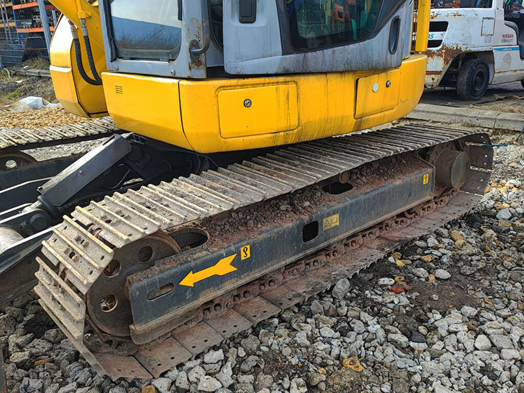 Mini pelle Komatsu PC 78 US-6 avec 3 godets – Image 12