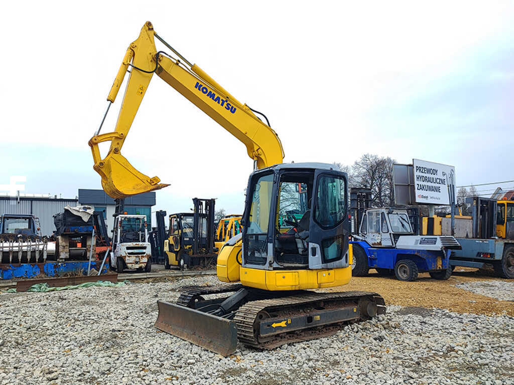 Mini pelle Komatsu PC 78 US-6 avec 3 godets – Image 3