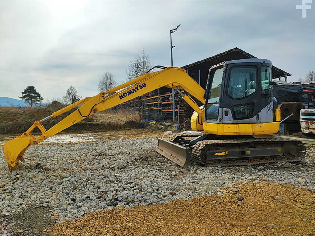 Mini pelle Komatsu PC 78 US-6 avec 3 godets – Image 4