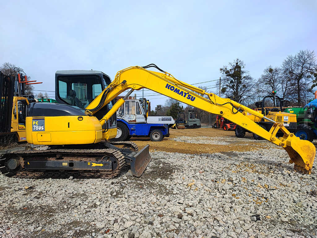 Mini pelle Komatsu PC 78 US-6 avec 3 godets – Image 9