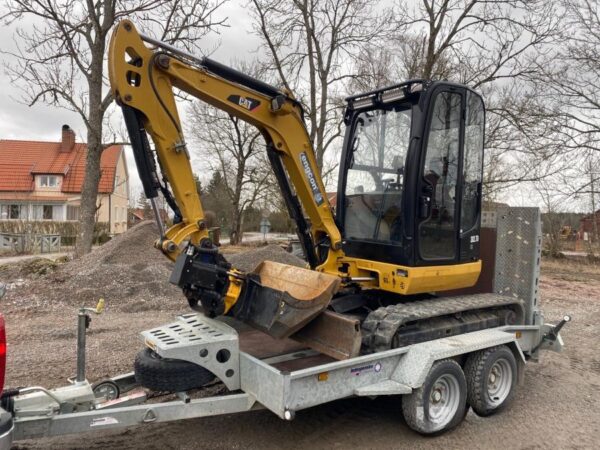mini pelle Caterpillar 302.7D accessoire et Remorque – Image 2