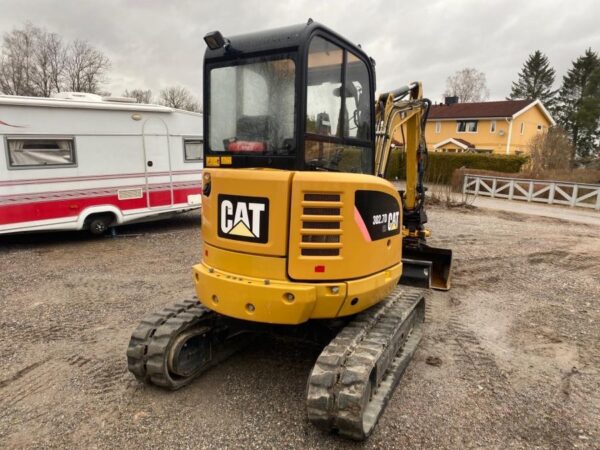 mini pelle Caterpillar 302.7D accessoire et Remorque – Image 11