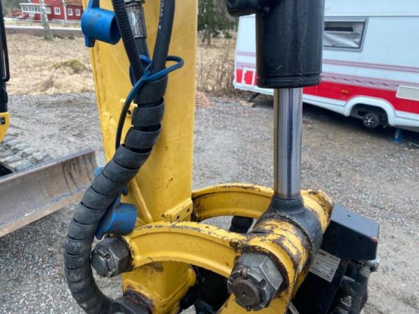 mini pelle Caterpillar 302.7D accessoire et Remorque – Image 38