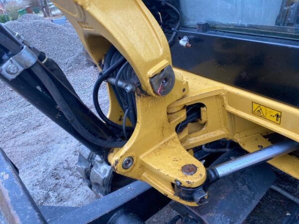 mini pelle Caterpillar 302.7D accessoire et Remorque – Image 51