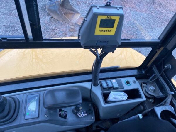 mini pelle Caterpillar 302.7D accessoire et Remorque – Image 83