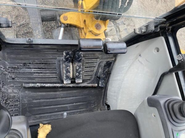 mini pelle Caterpillar 302.7D accessoire et Remorque – Image 106