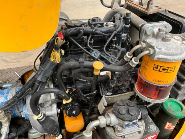 Mini pelle JCB 8008 avec 3 godets – Image 14