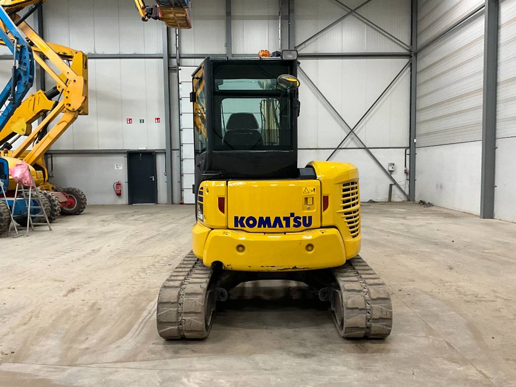 Mini pelle Komatsu PC 55 MR-5 avec 3 godets – Image 2