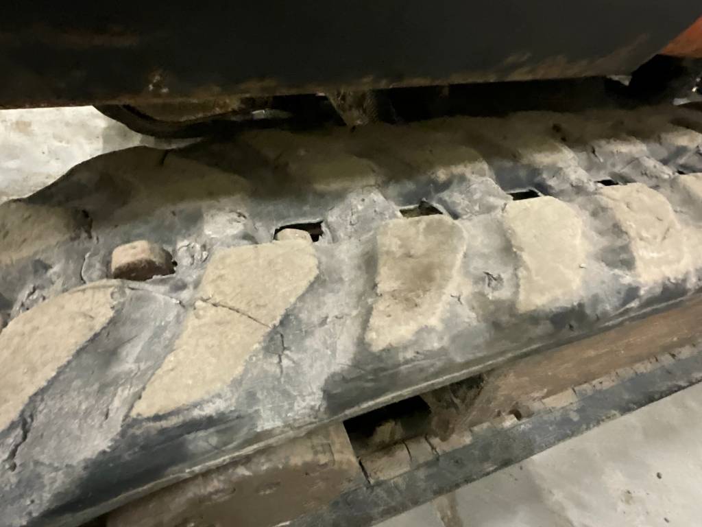 Mini-pelle Kubota K008-3 avec Accessoires – Image 4